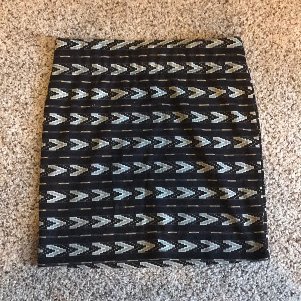 Tribal print body con skirt